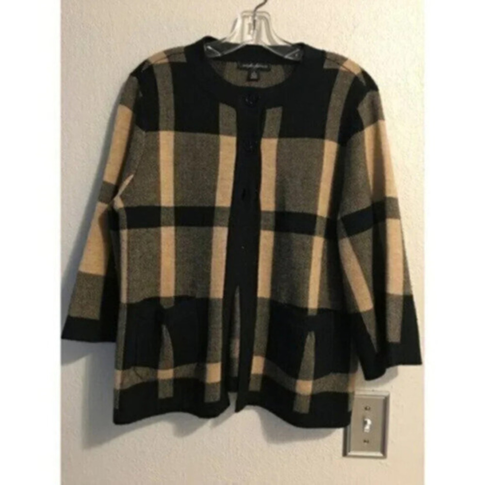 designer original sweaters L color black and gray